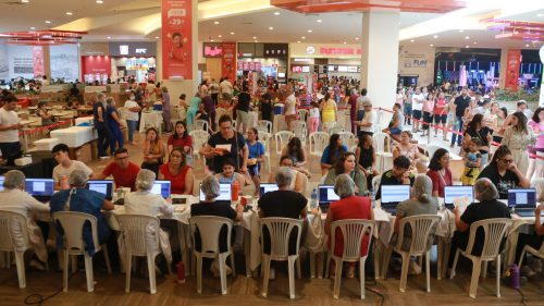 Foto: Fortaleza: Vacinação em shoppings facilita e amplia adesão da população