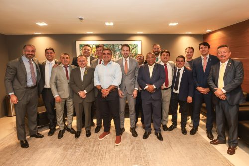 Foto: Diálogo entre Câmara e Executivo é reforçado em encontro com secretário André Barbosa