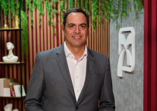 Foto: Paulo Câmara deixa presidência do BNB para cumprir quarentena legal