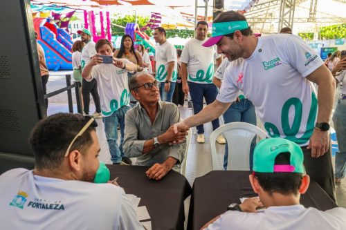 Foto: Como o programa Nossa Casa é de Todos pode transformar a relação entre o Legislativo e as comunidades da Messejana ao levar sessão plenária, serviços essenciais e cultura para dentro dos bairros?