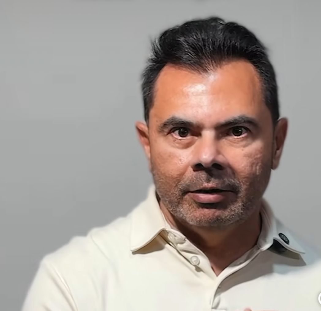 Foto: Secretário de Educação de Fortaleza, Idilvan Alencar anuncia reforço na manutenção das escolas para a quadra chuvosa