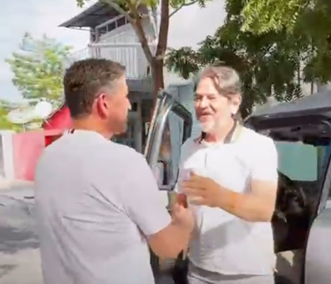 Foto: Romeu Aldigueri recebe Cid Gomes em encontro político durante o Carnaval