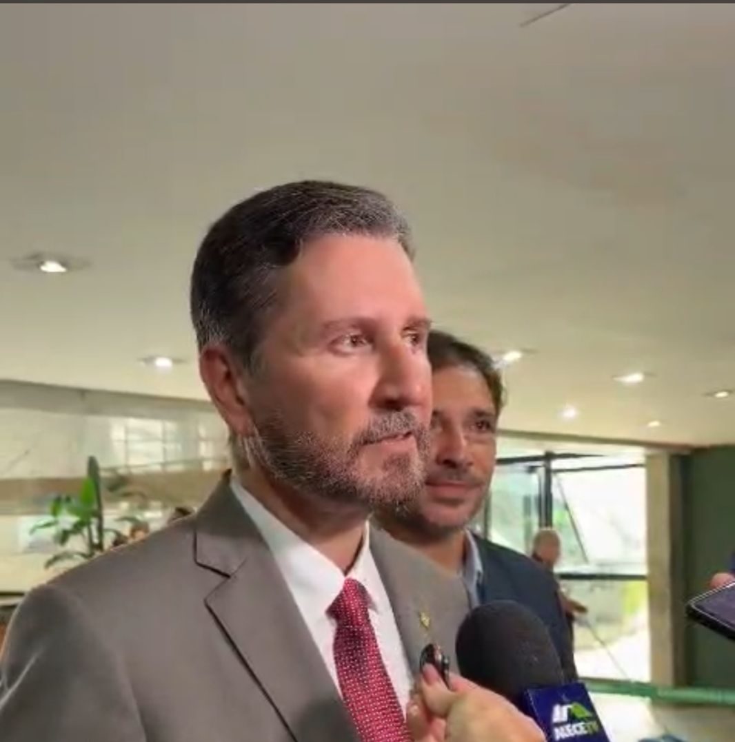 Foto: Alece concede Título de Cidadã Cearense à ministra Cármen Lúcia em solenidade conduzida por Romeu Aldigueri