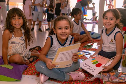 Foto: Mombaça alcança 1º lugar nacional em alfabetização e conquista Selo Ouro