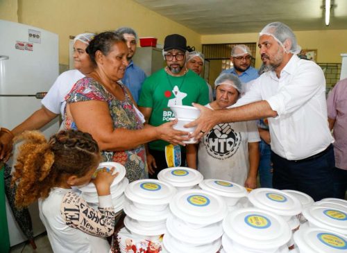 Foto: Governador Elmano de Freitas afirma que mais de 400 mil cearenses saíram da extrema pobreza