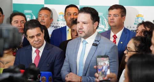 Foto: Leo Couto e Evandro Leitão defendem união entre os Poderes na reabertura dos trabalhos da Câmara de Fortaleza
